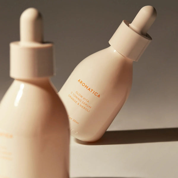 Serums mirdzuma piešķiršanai ādai Aromatica Glow Vita C Toning Serum Orange & Neroli