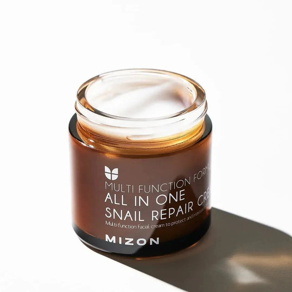 Pretnovecošanās krēms sejas ādai Mizon All In One Snail Repair Cream