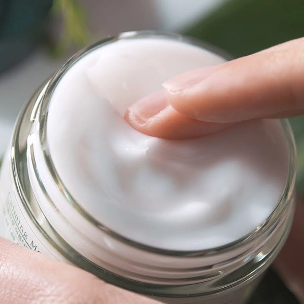 Barojošs un ādu atjaunojošs krēms Pyunkang Yul Calming Moisture Nourishing