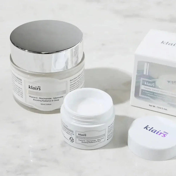 Vitamīniem bagāta maska mirdzuma piešķiršanai ādai Dear Klairs Freshly Juiced Vitamin E Mask