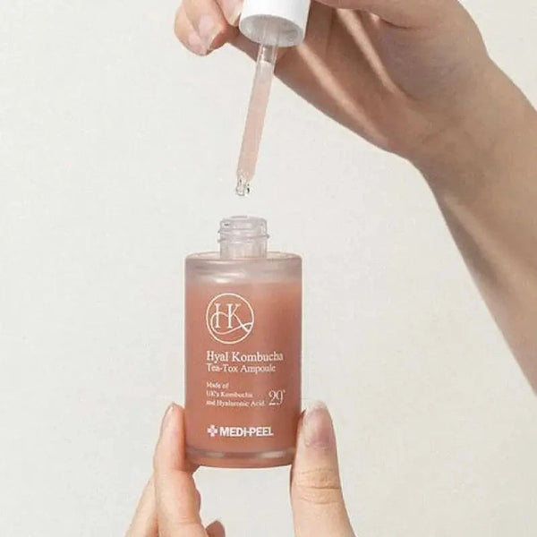 Atjaunojoša ampula ar 70% kombuču un keramīdiem Medi-Peel Hyal Kombucha Tea-Tox Ampoule