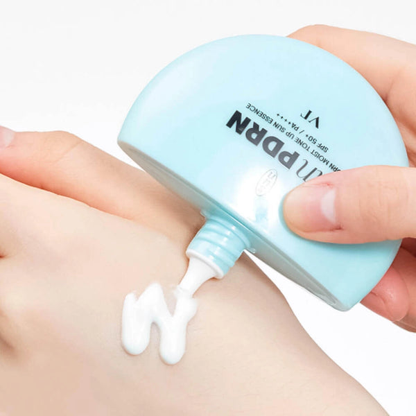 Солнцезащитная эссенцияVT Cosmetics PDRN Moist Tone Up Sun Essence SPF50+ PA++++