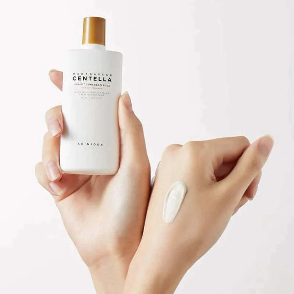 Gaisīgs saules aizsargkrēms SKIN1004 Madagascar Centella Air-Fit Suncream Plus SPF50+ PA++++